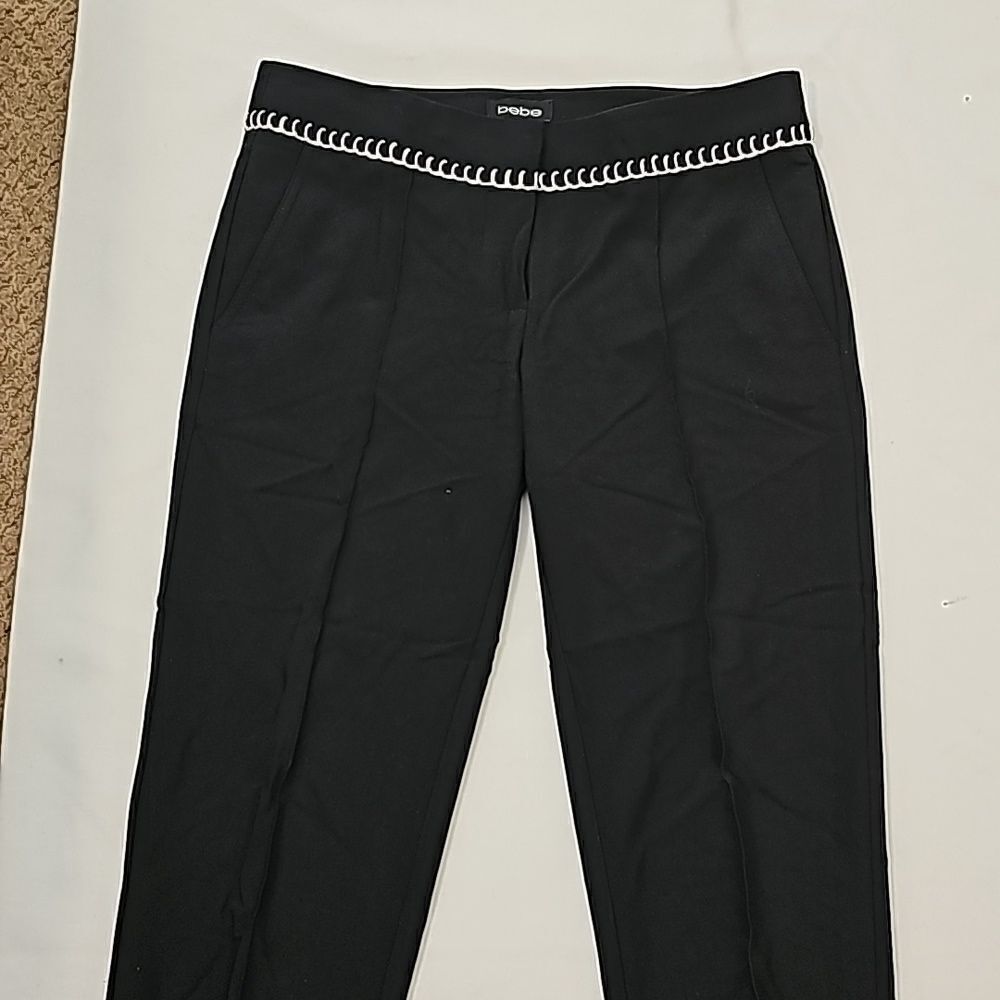 Bebe Waist Stitching Cuffed Hem Cropped Trouser Pants size 4